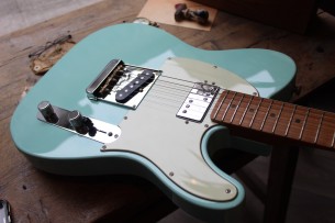 FENDER "FRS / Limited Edition American Pro Telecaster Roasted Maple Neck / Daphne Blue" HARDCASE, PAPERS, 3, 62 KG