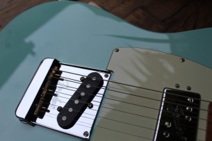FENDER "FRS / Limited Edition American Pro Telecaster Roasted Maple Neck / Daphne Blue" HARDCASE, PAPERS, 3, 62 KG