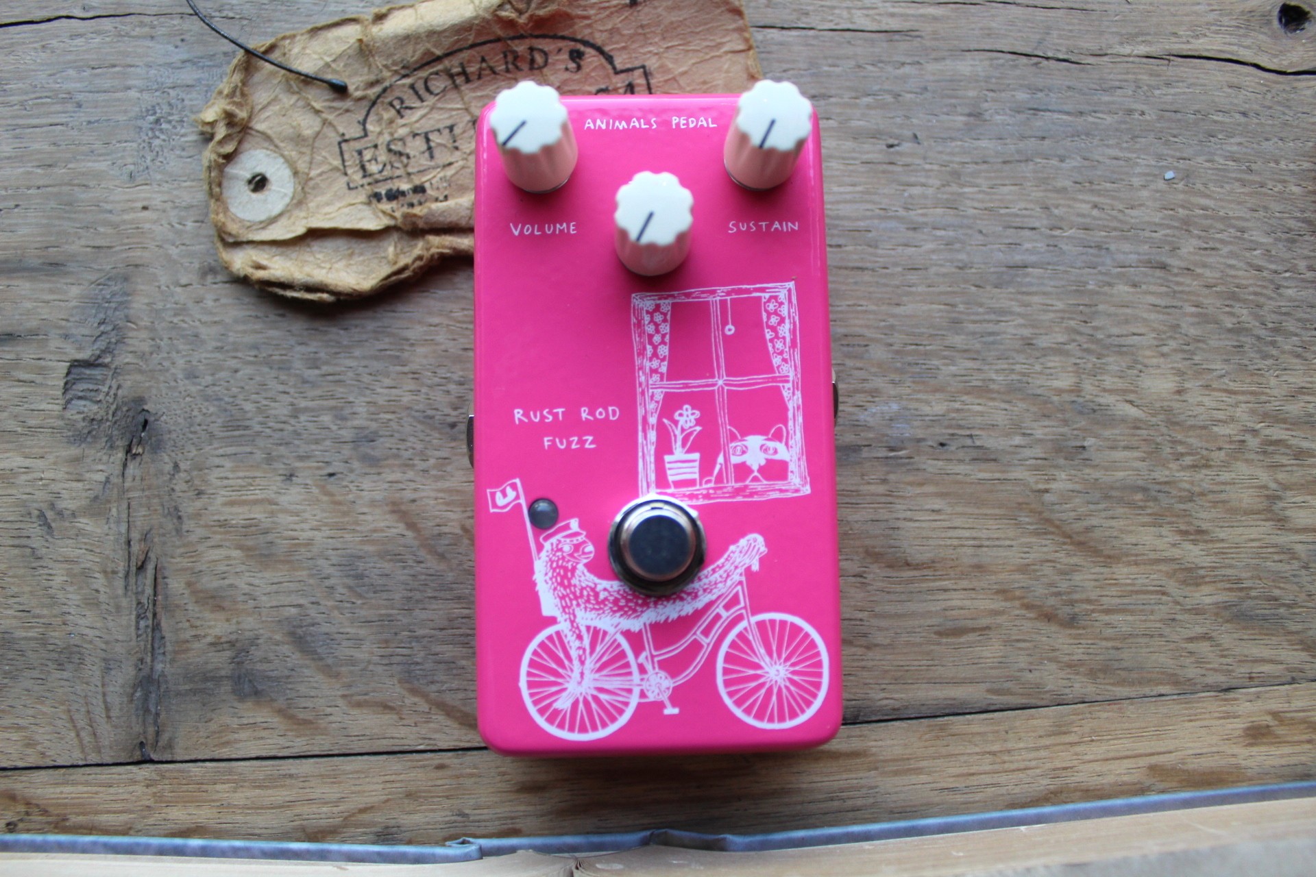 animals-pedal-rust-rod-fuzz.jpg