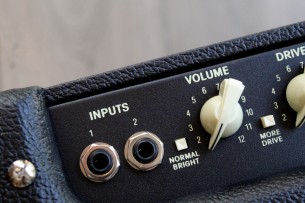 FENDER "Hot Rod Deluxe IV Black"