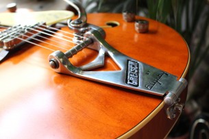 GRETSCH "G6120T-BSSMK Brian Setzer Signature Nashville Hollow Body '59 "Smoke" with Bigsby Ebony Fingerboard Smoke Orange"