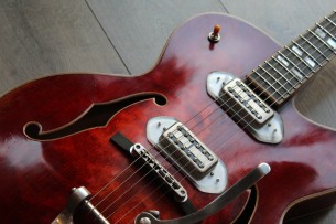 EASTMAN "Solid Carve Top Series T58/v Antique Amber" HARDCASE,2, 74 KG