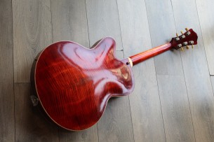 EASTMAN "Solid Carve Top Series T58/v Antique Amber" HARDCASE,2, 74 KG