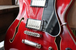 EASTMAN "T59/v Antique Red" HARDCASE, 3, 51 KG