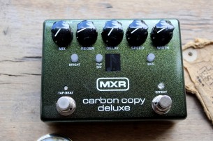 MXR "Carbon Copy Deluxe Analog Delay" (M292)