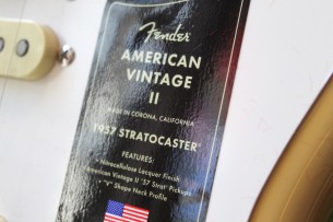 FENDER "American Vintage II 1957 Stratocaster,Vintage Blonde" HARDCASE, 3, 62 KG