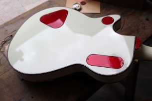 GRETSCH "Custom Shop G6134-GCS15 15th Anniversary '59 Penguin" HARDCASE, 3, 98 KG