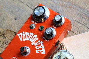 RETRO TONE "Vibroluxe"