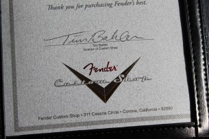 FENDER "Custom Shop '64 Stratocaster Journeyman Relic - Faded Aged Fiesta Red" HARDCASE, 3, 64 KG