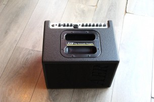 AER "Compact 60 4 with her Gigbag"