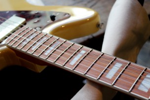 FENDER "Limited 60th Anniversary Classic Jazzmaster Vinatge Blonde"