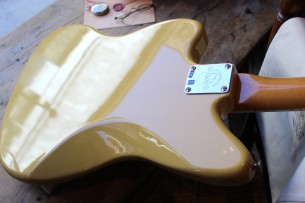 FENDER "Limited 60th Anniversary Classic Jazzmaster Vinatge Blonde"