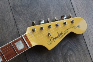 FENDER "Limited 60th Anniversary Classic Jazzmaster Vinatge Blonde"