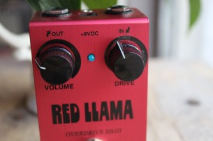 Way Huge"Red Llama VM23 MK III"