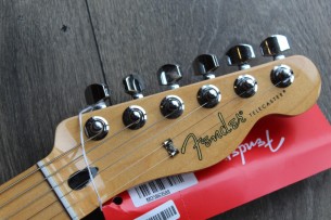 FENDER " Limited Edition Player Telecaster, Maple Fingerboard, British Racing Green" 2, 99 KG