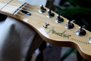 FENDER " Limited Edition Player Telecaster, Maple Fingerboard, British Racing Green" 2, 99 KG