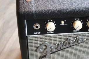 FENDER "Super-Sonic™ 22 Combo, Black"