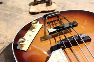 HOFNER "Violin Bass - 61 'Cavern' 60th Anniversary Edition" Piece 50 of 60 made worldwide