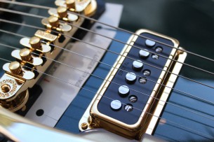 GRETSCH "G6128T-57 Vintage Select ’57 Duo Jet™ with Bigsby, TV Jones, Cadillac Green" HARDCASE, 3, 60 KG