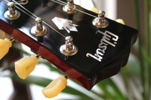 GIBSON "ES- 335 Sixties Cherry" HARDCASE, 3, 51 KG