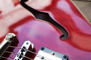 GIBSON "ES- 335 Sixties Cherry" HARDCASE, 3, 51 KG