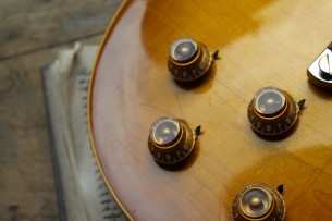 GIBSON "Custom Shop Historic 1958 Les Paul Standard Reissue Honey Lemon Fade VOS" (2015) HARDCASE, 3, 98 KG