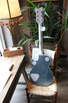 GRETSCH "G6134T-140 LTD 140th Double Platinum Penguin with String-Thru Bigsby, Stone Platinum/Pure Platinum" HARDCASE