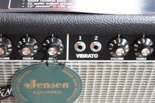FENDER "´65 Deluxe Reverb Amp Combo"