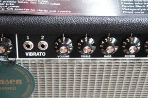 FENDER "´65 Deluxe Reverb Amp Combo"