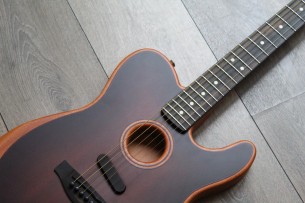 Fender "American Acoustasonic Telecaster All-Mahogany, Bourbon Burst, Ebony" GIGBAG