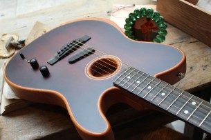 Fender "American Acoustasonic Telecaster All-Mahogany, Bourbon Burst, Ebony" GIGBAG