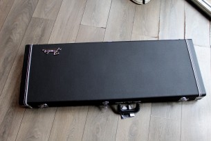 FENDER "Troy Van Leeuwen Jazzmaster, Cooper Aged, Maple" HARDCASE