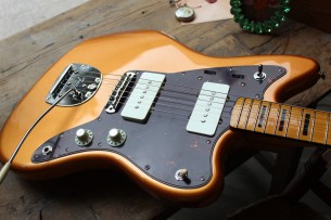 FENDER "Troy Van Leeuwen Jazzmaster, Cooper Aged, Maple" HARDCASE