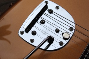 FENDER "Troy Van Leeuwen Jazzmaster, Cooper Aged, Maple" HARDCASE