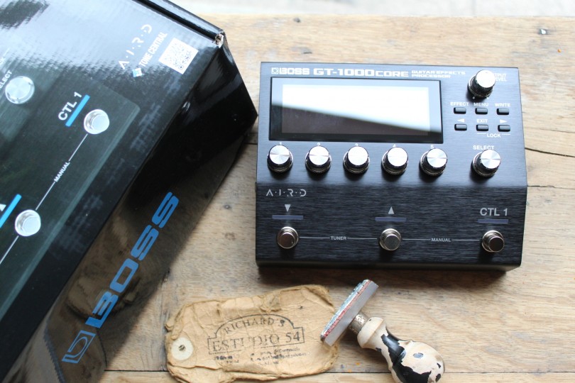 BOSS "GT1000 Core"