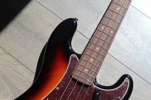 FENDER "American Vintage II 1960 Precision Bass,3-Color Sunburst,,Slab Rosewood" HARDCASE