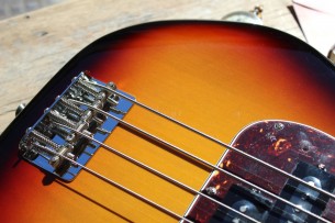 FENDER "American Vintage II 1960 Precision Bass,3-Color Sunburst,,Slab Rosewood" HARDCASE