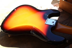 FENDER "American Vintage II 1960 Precision Bass,3-Color Sunburst,,Slab Rosewood" HARDCASE