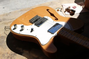 SQUIER "Classic Vibe '70s Telecaster Thinline Natural" by FENDER, 2, 96 KG