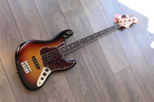 FENDER "American Vintage II 1966 Jazz Bass,3-Color Sunburst,Bound Round-Laminated Rosewood" HARDCASE, 4, 04 KG
