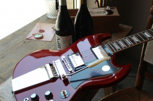 GIBSON "SG Standard '61 Maestro Vibrola" HARDCASE, 3, 35 KG