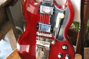 GIBSON "SG Standard '61 Maestro Vibrola" HARDCASE, 3, 35 KG