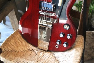 GIBSON "SG Standard '61 Maestro Vibrola" HARDCASE, 3, 35 KG
