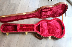 GIBSON "SG Standard '61 Maestro Vibrola" HARDCASE, 3, 35 KG