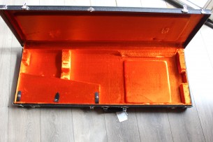 FENDER "American Vintage II 1972 Telecaster Thinline, Maple Fingerboard, Lake Placid Blue" HARDCASE