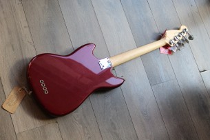 Fender “American Performer Mustang Bass, Aubergine,Rosewood “