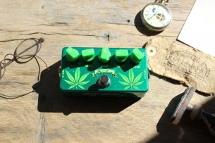 Zvex "Cannabis Commemorative limited edition 2023 - Cannabis Commemorative"