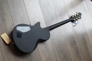 HAGSTROM "LIMITED ONLY 60 PIECES MADE (Number 09/60) Ultra Max Limited Gold Satin Black P-90" GIG BAG