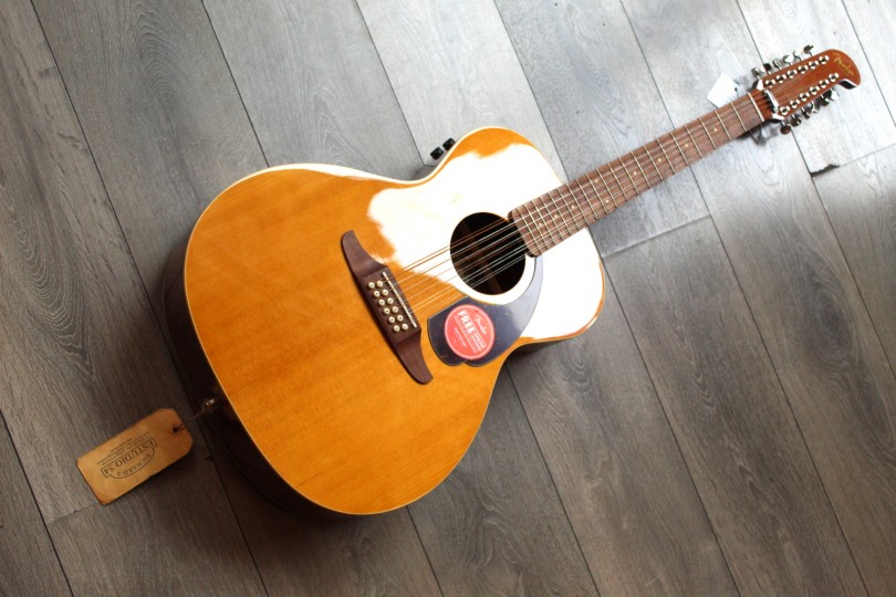 FENDER "Villager 12-String"