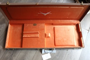 FENDER "Custom Shop Heavy Relic '62 Jaguar Matching Head Fiesta Red" HARDCASE